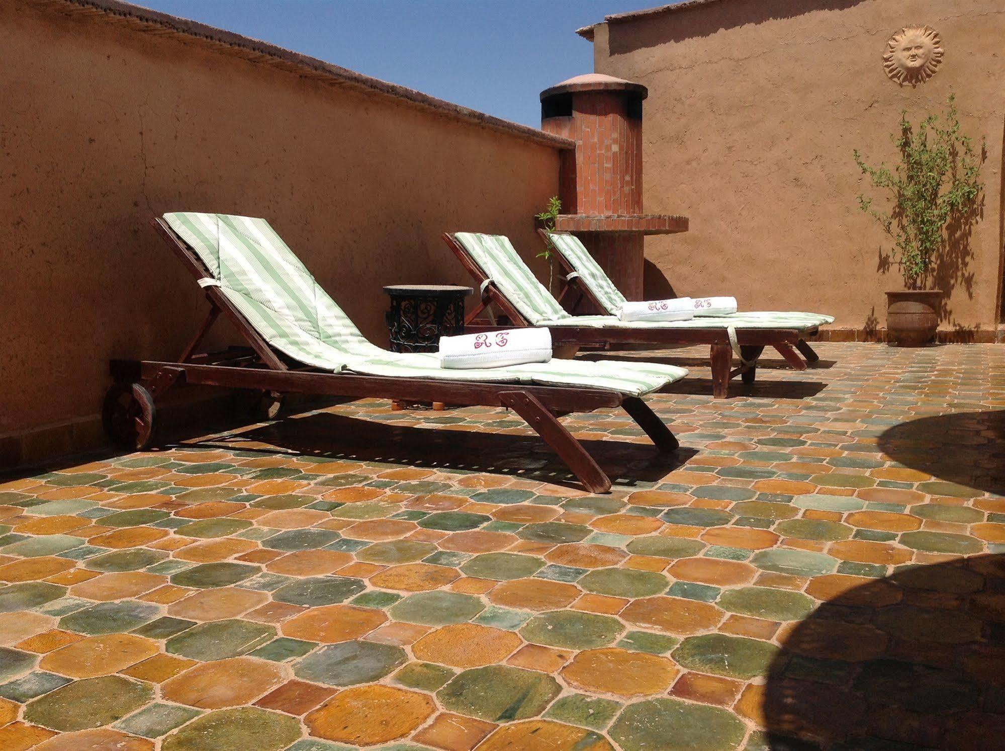 Riad Timadrouine Timatraouine Kültér fotó